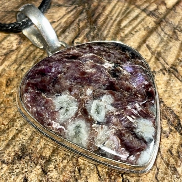 Deep Purple Chariote Pendant 2” - Picture 13 of 16